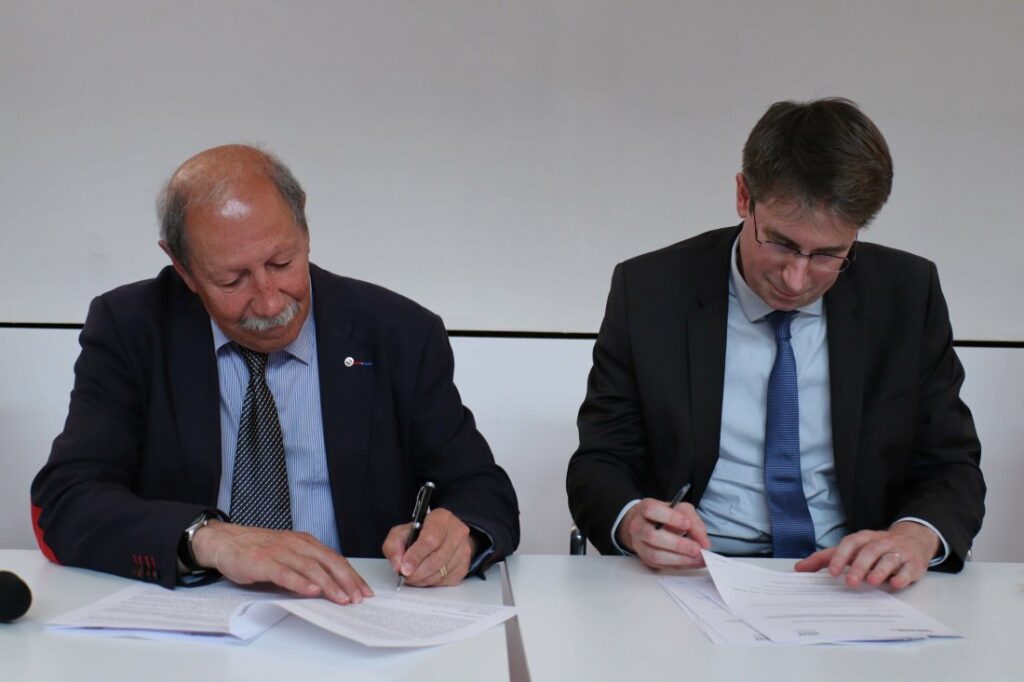 Signature convention partenariat IGN